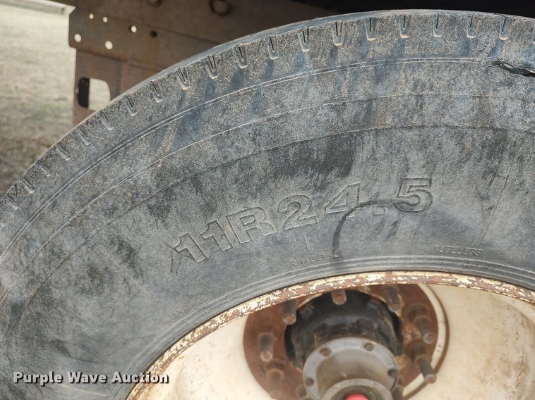 image for item LG9627 2012 Hitchcock  silage trailer