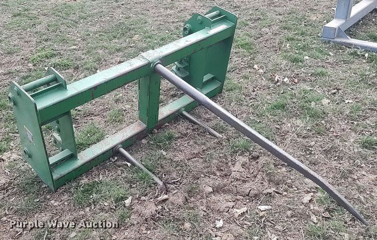 image for item LG9657 John Deere  bale spear