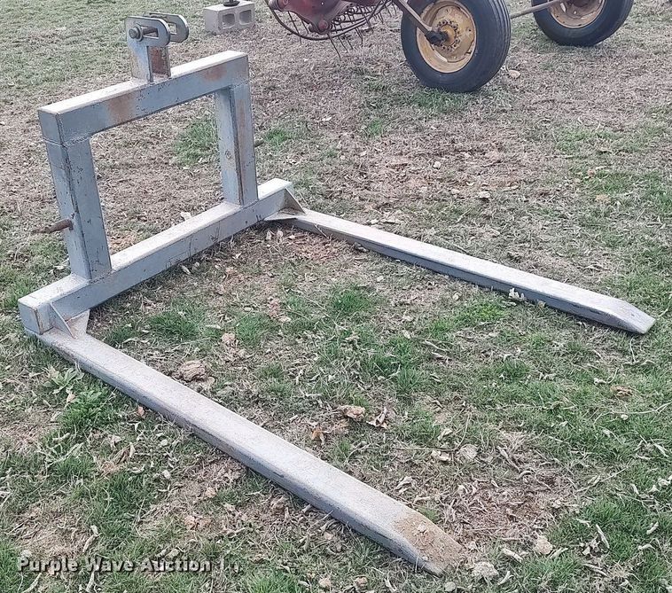 image for item LG9658 Stroberg  bale forks