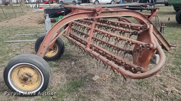 image for item LG9659 Massey-Harris-Ferguson 36  hay rake
