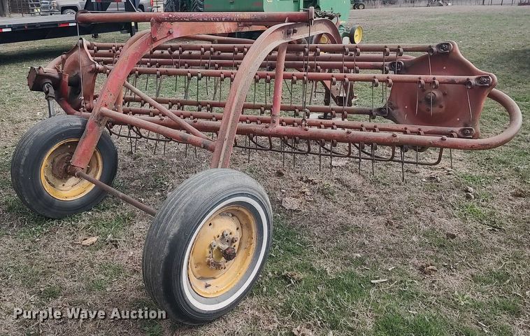 image for item LG9659 Massey-Harris-Ferguson 36  hay rake