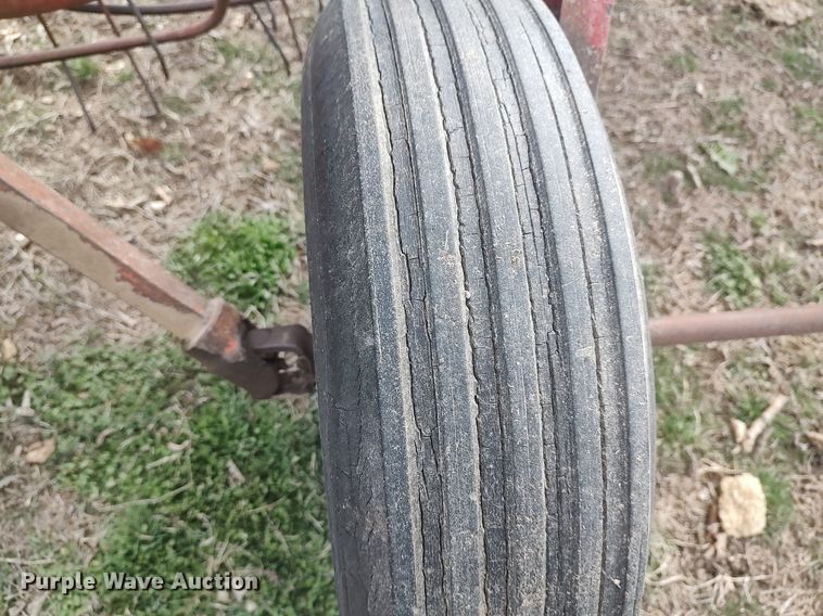 image for item LG9659 Massey-Harris-Ferguson 36  hay rake