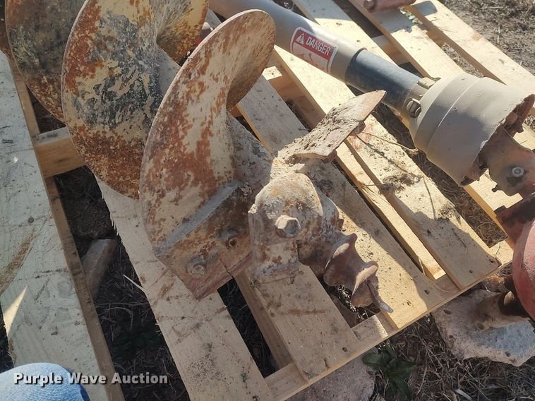 image for item LG9661 Bush Hog PHD2102  post hole auger