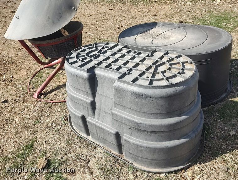 image for item LG9662 Livestock equipment