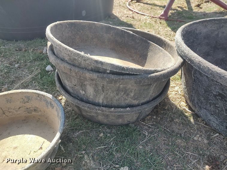 image for item LG9662 Livestock equipment