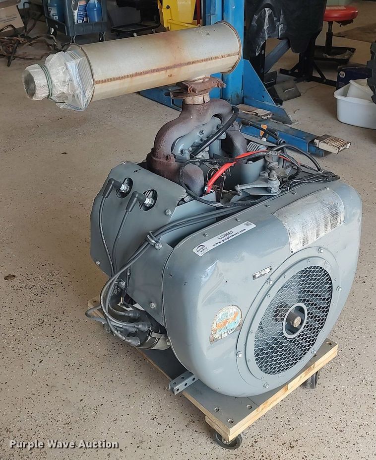 image for item LG9667 Wisconsin VF4D  engine