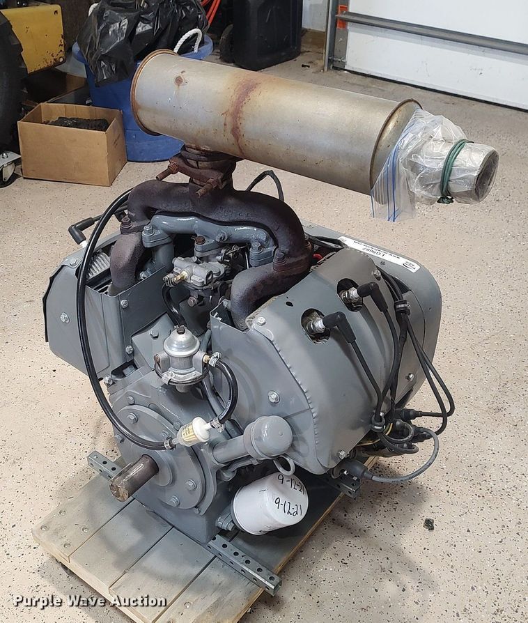 image for item LG9667 Wisconsin VF4D  engine