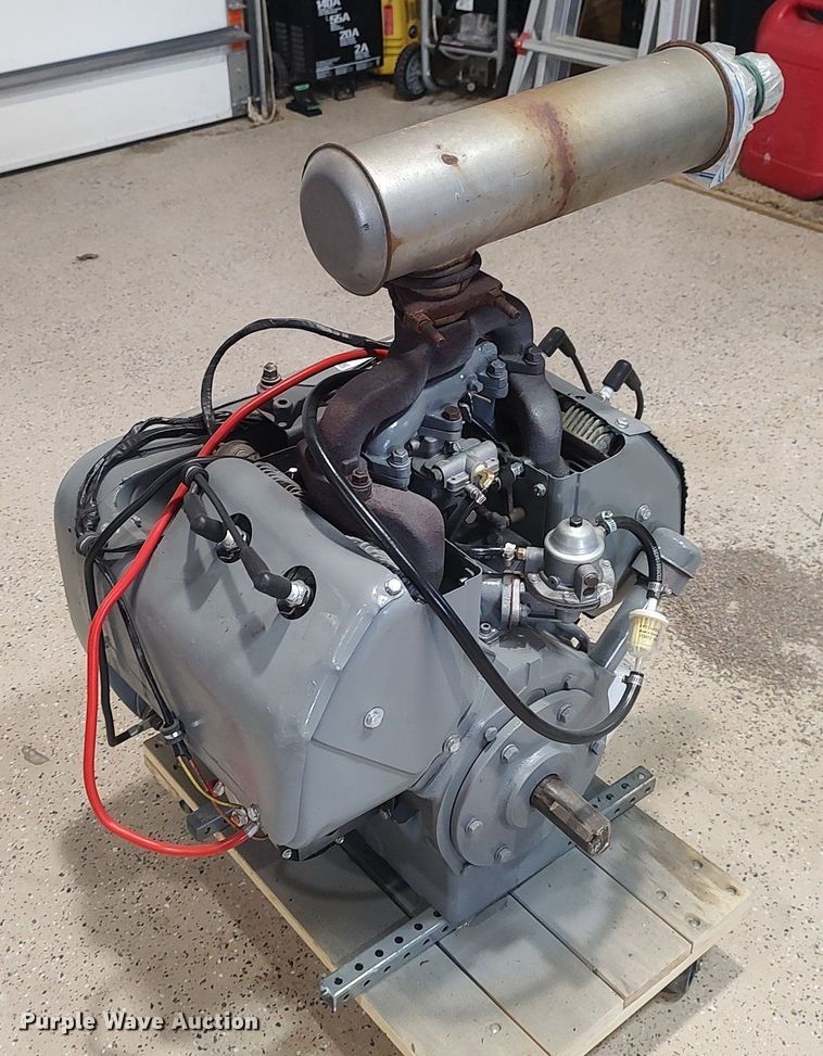 image for item LG9667 Wisconsin VF4D  engine