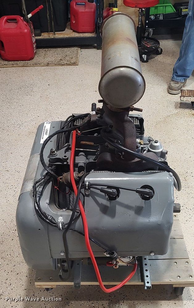 image for item LG9667 Wisconsin VF4D  engine