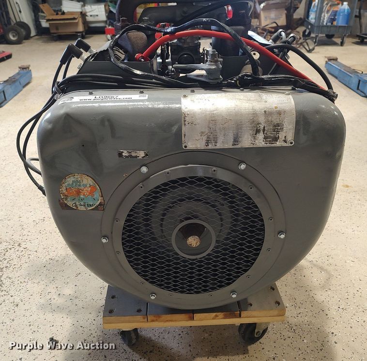 image for item LG9667 Wisconsin VF4D  engine