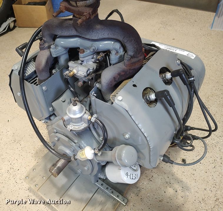 image for item LG9667 Wisconsin VF4D  engine