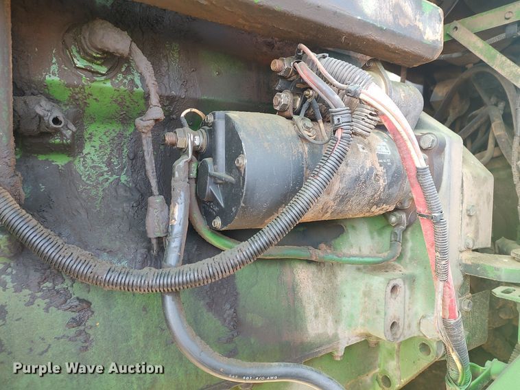 image for item LG9669 1993 John Deere 8770  4WD tractor