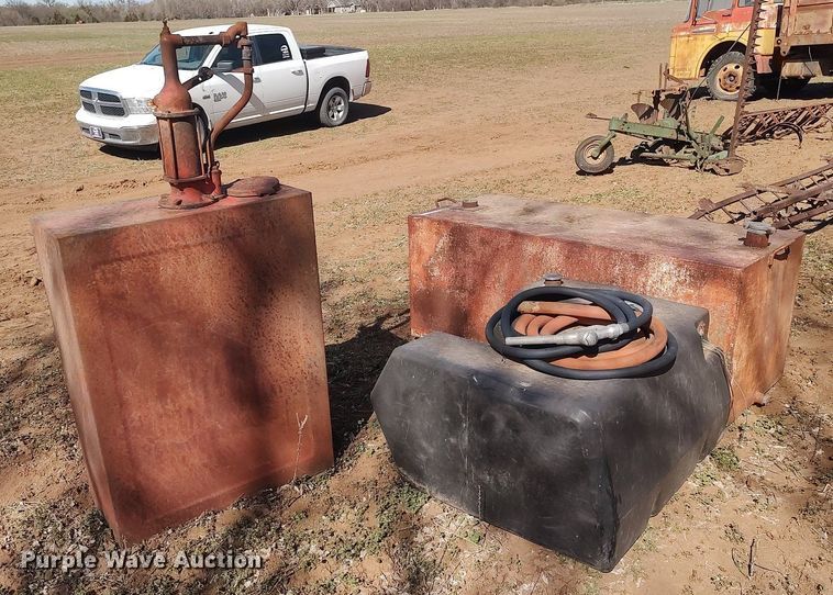 image for item LG9739 (3) fuel tanks