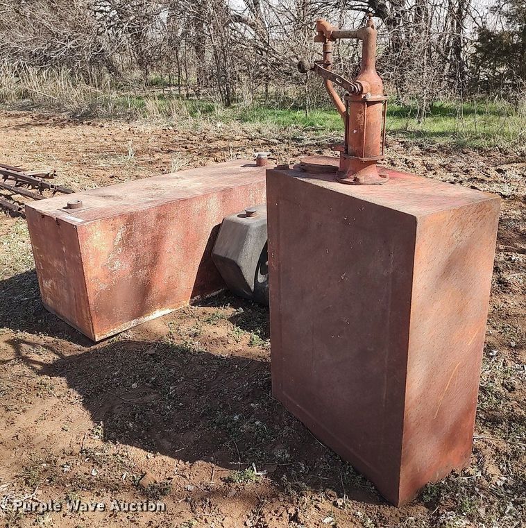 image for item LG9739 (3) fuel tanks