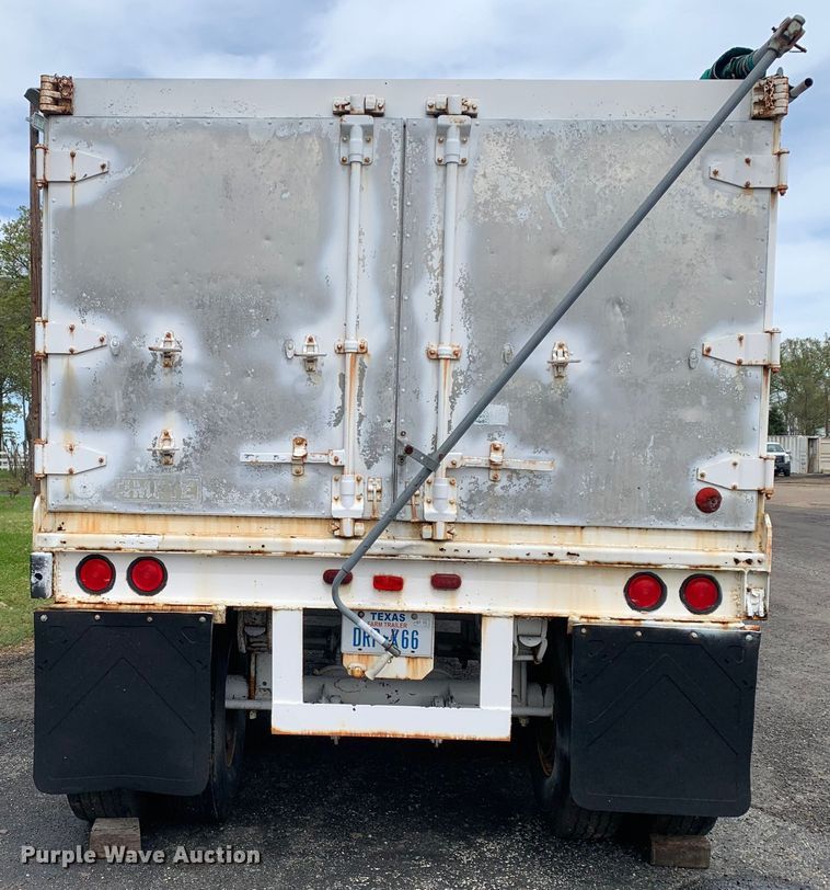 image for item LI9132 1974 Timpte  grain trailer