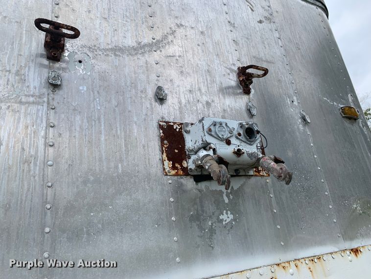 image for item LI9132 1974 Timpte  grain trailer