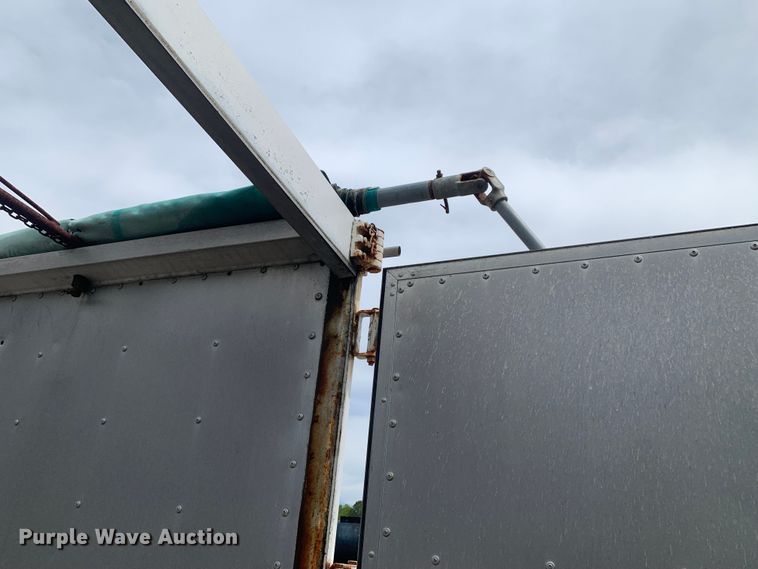 image for item LI9132 1974 Timpte  grain trailer