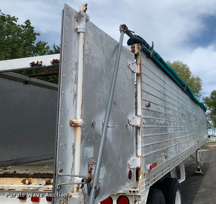 image for item LI9132 1974 Timpte  grain trailer