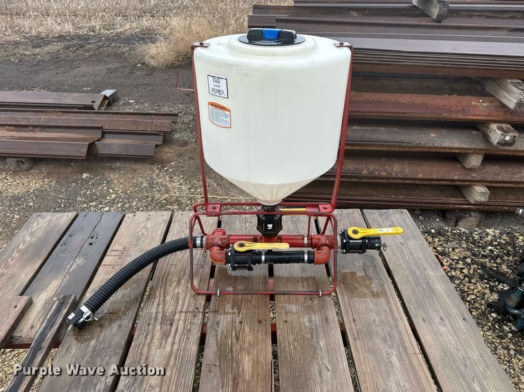 image for item LN9302 Westendorf WW-2012  hay wagon