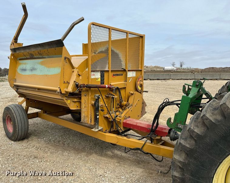 image for item LN9319 HayBuster 2650  bale processor
