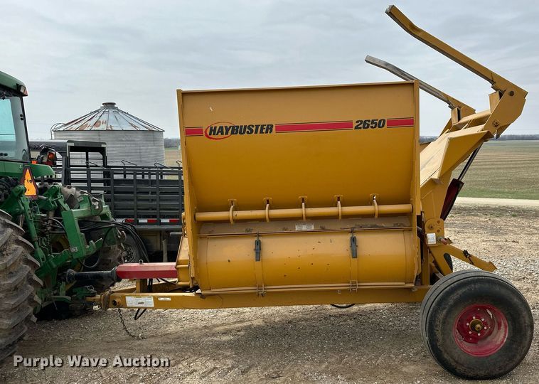 image for item LN9319 HayBuster 2650  bale processor