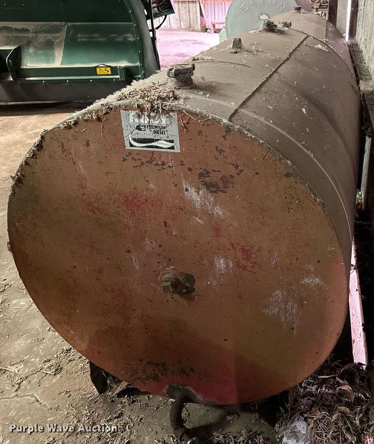 image for item LN9321 (2) Ruby diesel fuel tanks