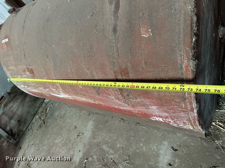 image for item LN9321 (2) Ruby diesel fuel tanks