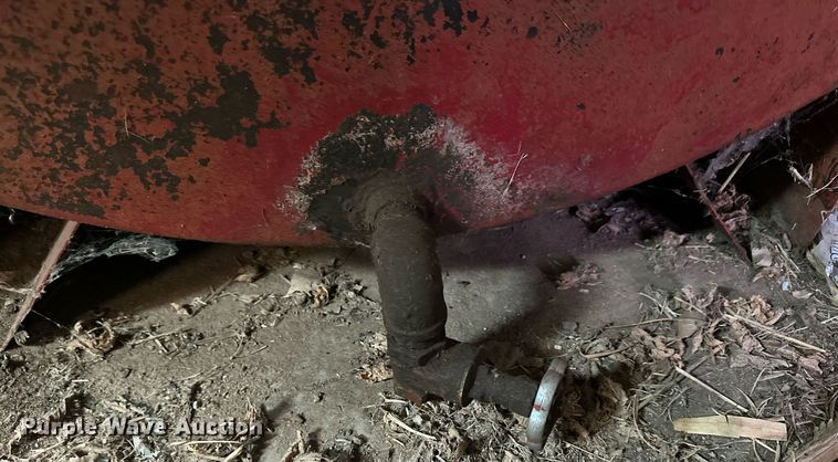 image for item LN9321 (2) Ruby diesel fuel tanks