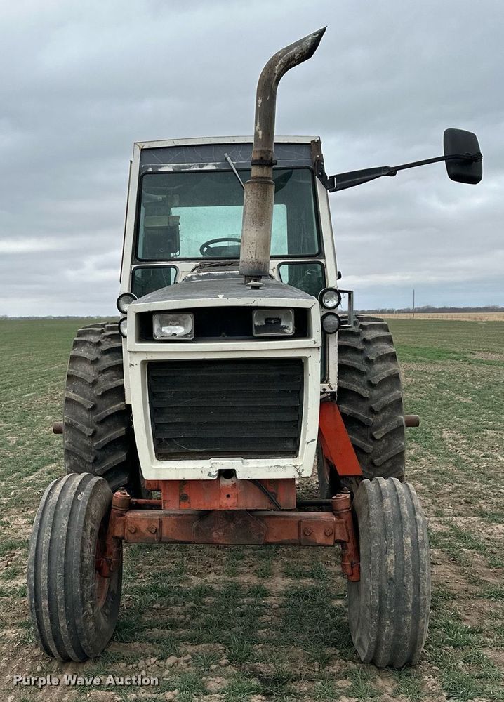 image for item LN9333 1974 Case 1370  tractor