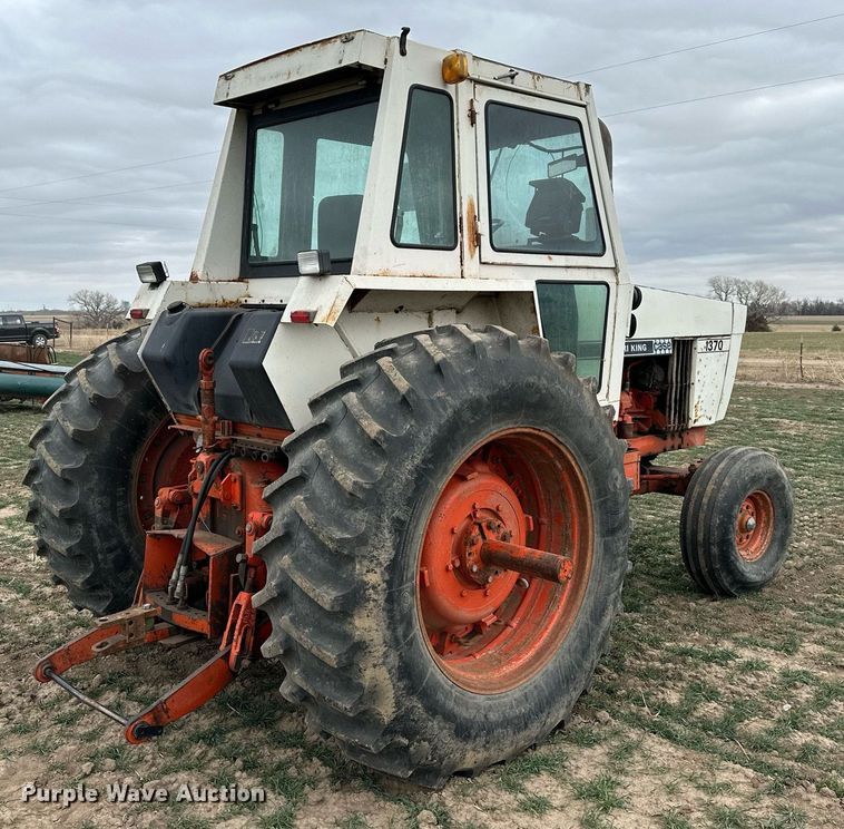 image for item LN9333 1974 Case 1370  tractor