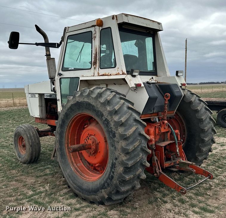 image for item LN9333 1974 Case 1370  tractor