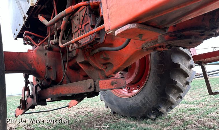 image for item LN9333 1974 Case 1370  tractor