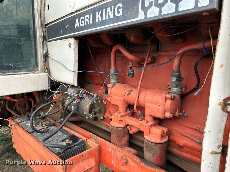 image for item LN9333 1974 Case 1370  tractor