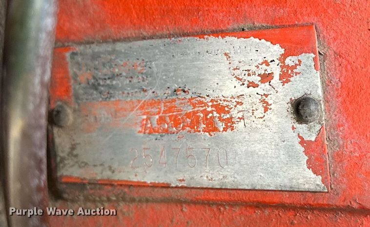 image for item LN9333 1974 Case 1370  tractor