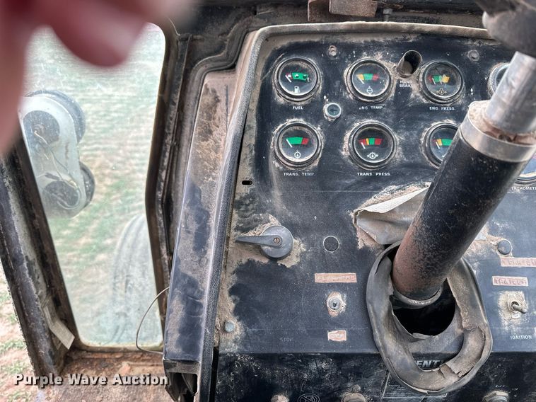 image for item LN9333 1974 Case 1370  tractor