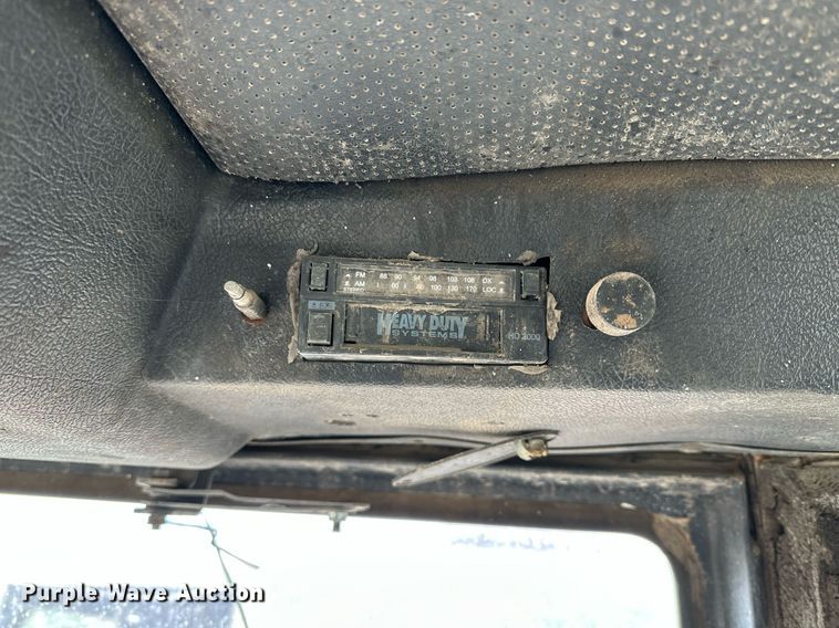 image for item LN9333 1974 Case 1370  tractor