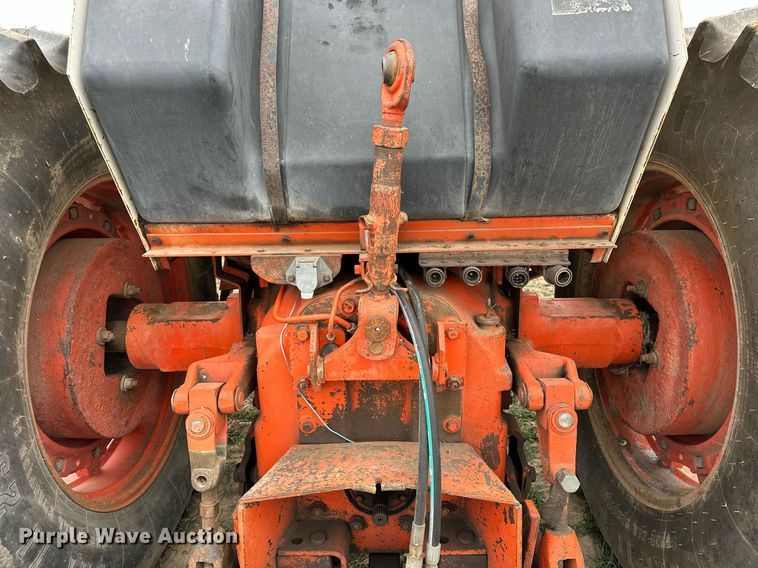 image for item LN9333 1974 Case 1370  tractor