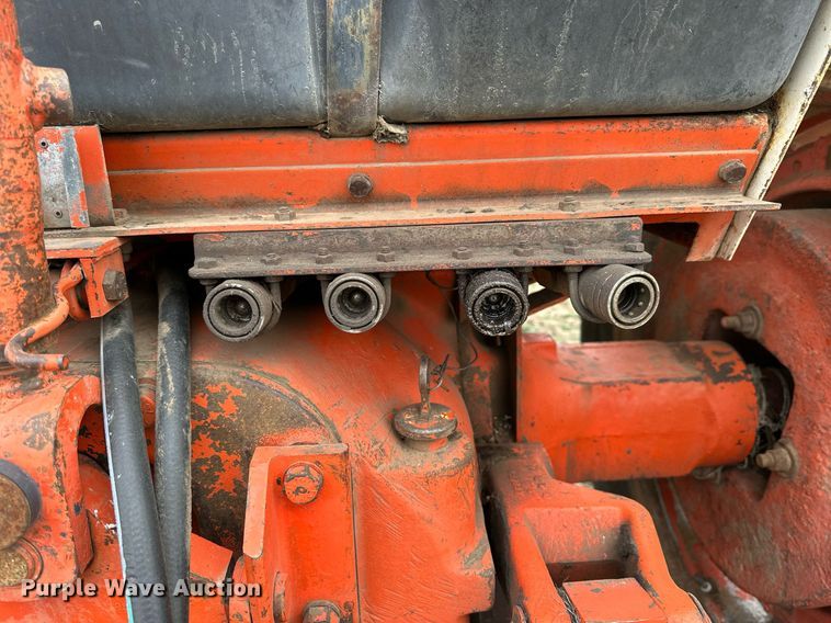 image for item LN9333 1974 Case 1370  tractor