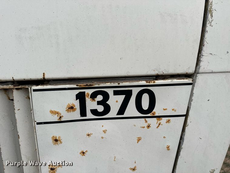 image for item LN9333 1974 Case 1370  tractor