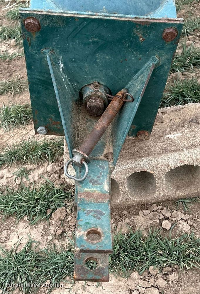 image for item LN9334 My-D Han-D  auger