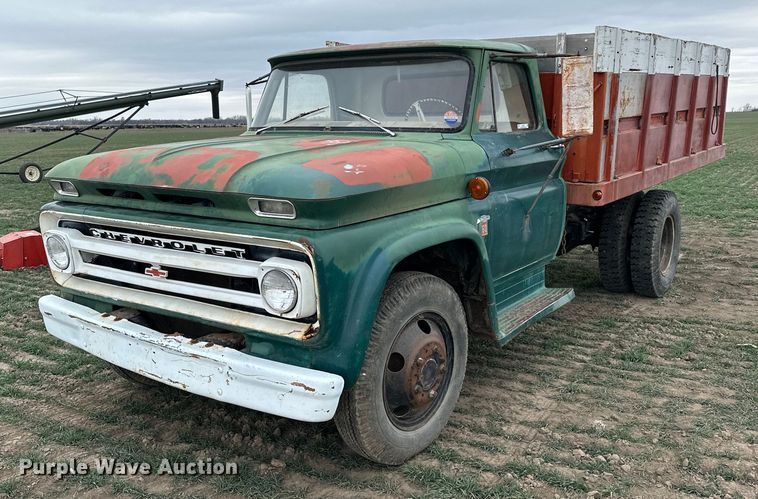 image for item LN9337 1964 Chevrolet 60  grain truck