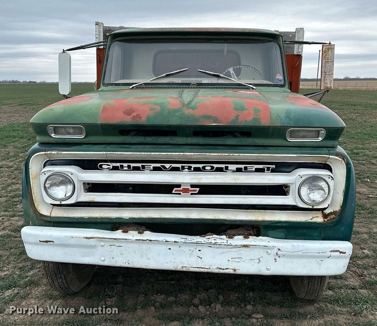 image for item LN9337 1964 Chevrolet 60  grain truck