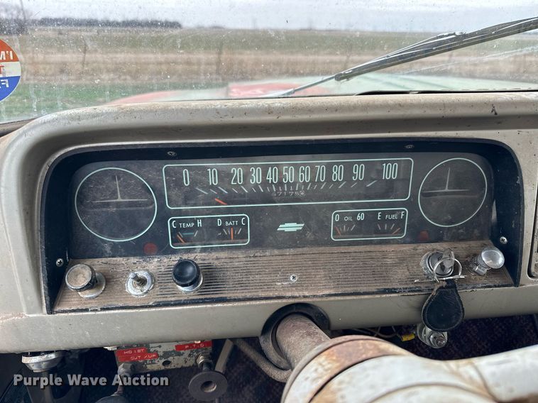 image for item LN9337 1964 Chevrolet 60  grain truck