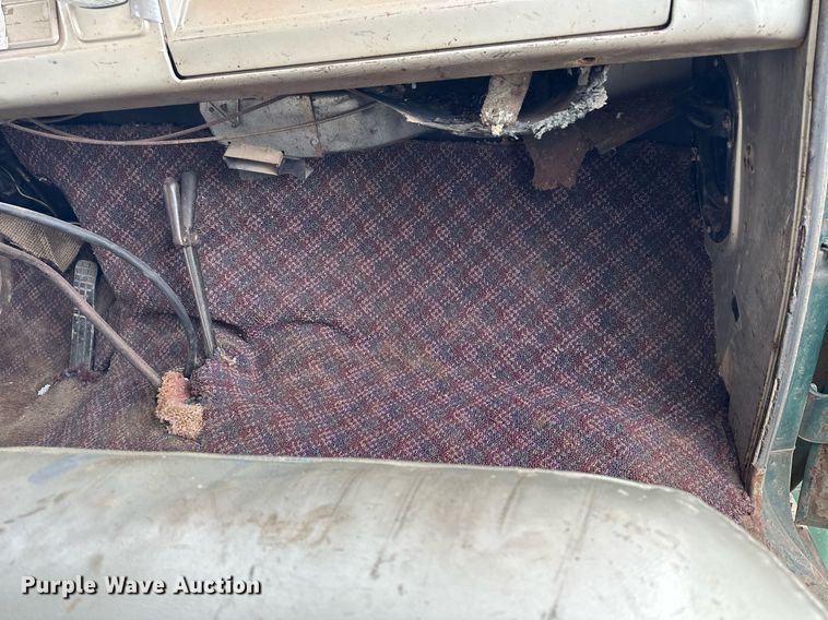 image for item LN9337 1964 Chevrolet 60  grain truck