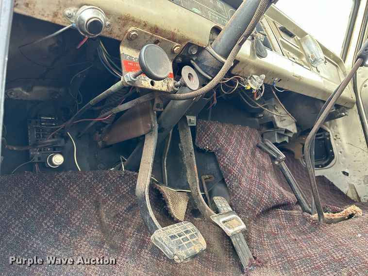 image for item LN9337 1964 Chevrolet 60  grain truck