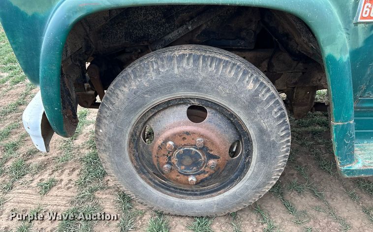 image for item LN9337 1964 Chevrolet 60  grain truck