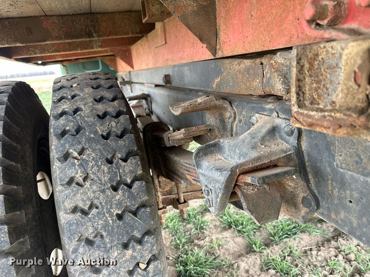 image for item LN9337 1964 Chevrolet 60  grain truck