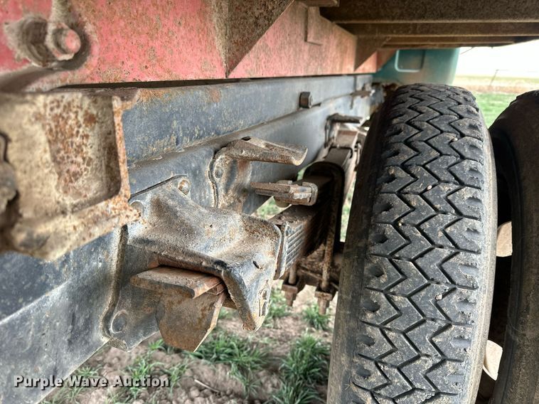 image for item LN9337 1964 Chevrolet 60  grain truck