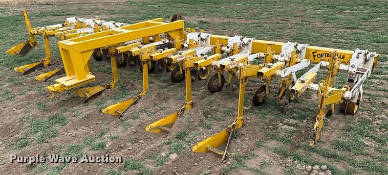 image for item LN9338 Buffalo 4600-8H-30  row crop cultivator