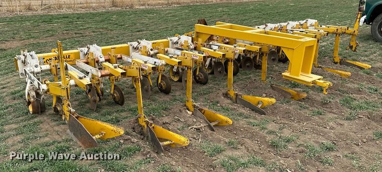 image for item LN9338 Buffalo 4600-8H-30  row crop cultivator